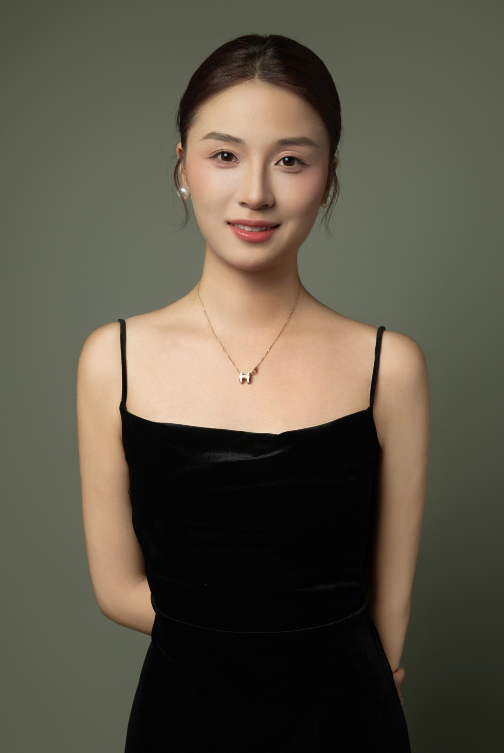 任新苹 资深设计师  从业年限8年